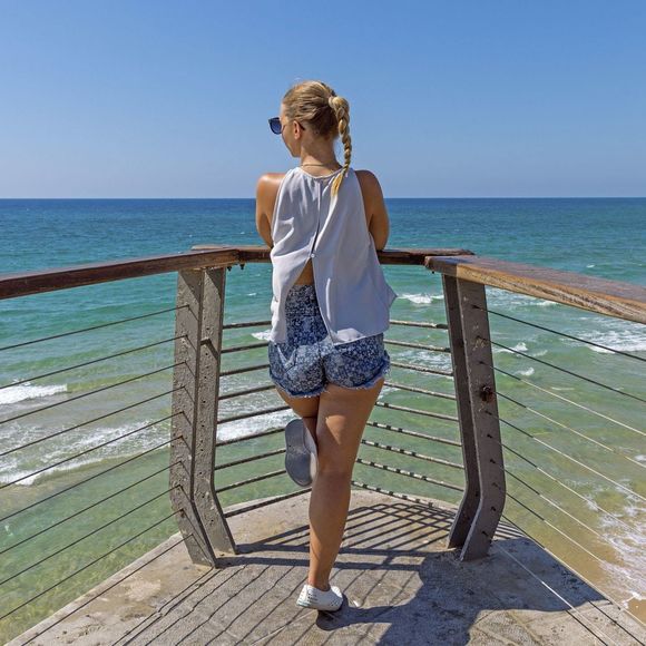 Meet your Posher, Stephanie - Picture 1 of 1